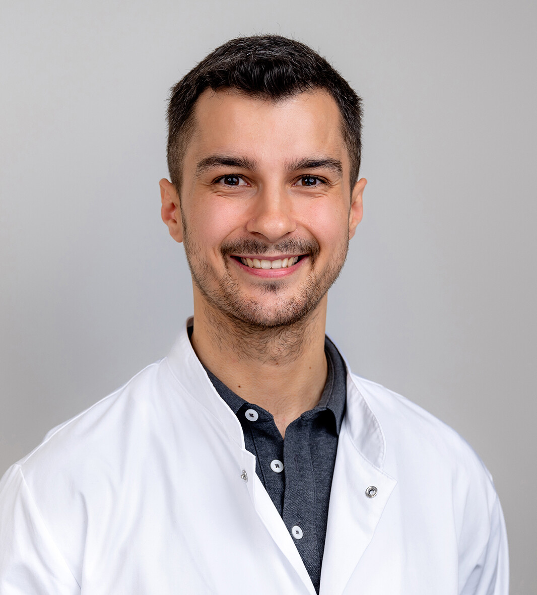 Dr. med. univ. Lukas Eichinger – Assistenzarzt, Augentagesklinik Zehlendorf